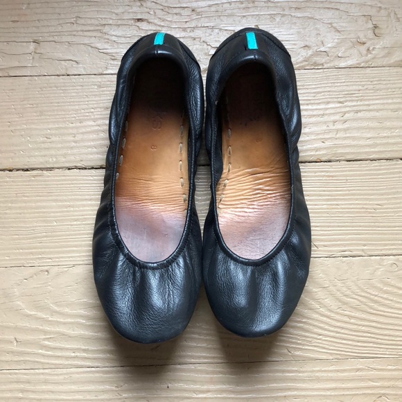 Tieks Shoes - Tieks Black Size 8